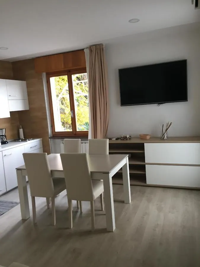 Villa Arianna Panoramic Apartments Malcesine